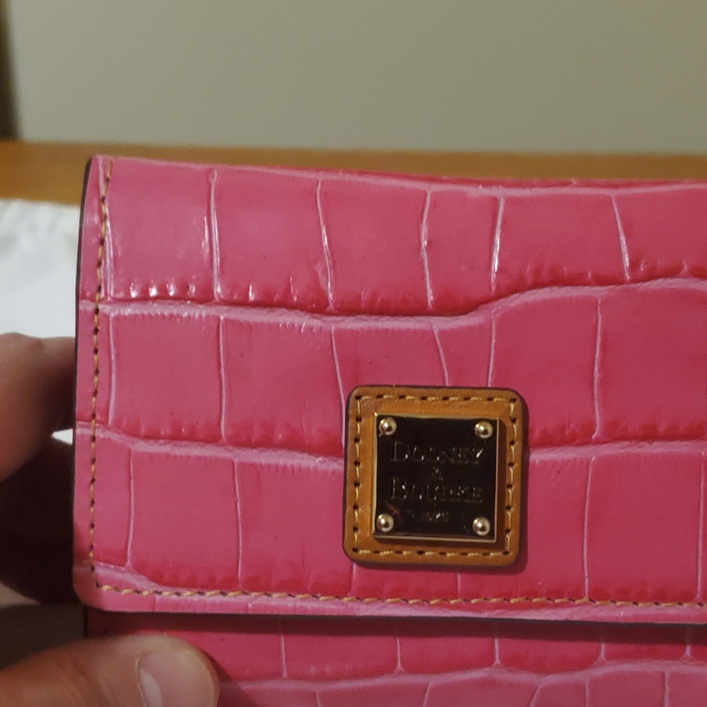 Dooney & Bourke Wallet new with tags